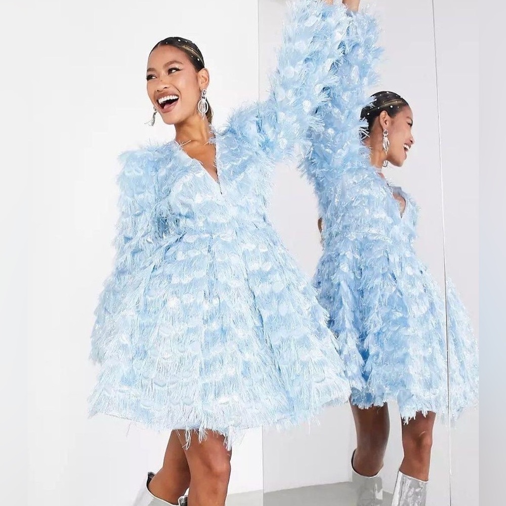 NWT Long Sleeve Feather Fringe Metallic Jacquard Mini Dress in Ice Blue